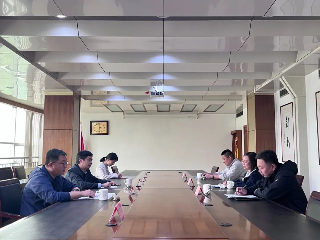 国家花生产业技术体系四平综合试验站、临沂综合试验站到潍坊市农科院调研交流